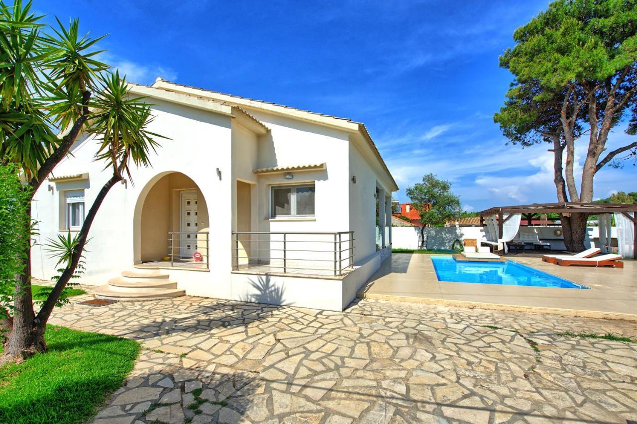 Beach Villa Christina By Posarellivillas Ахарави Экстерьер фото